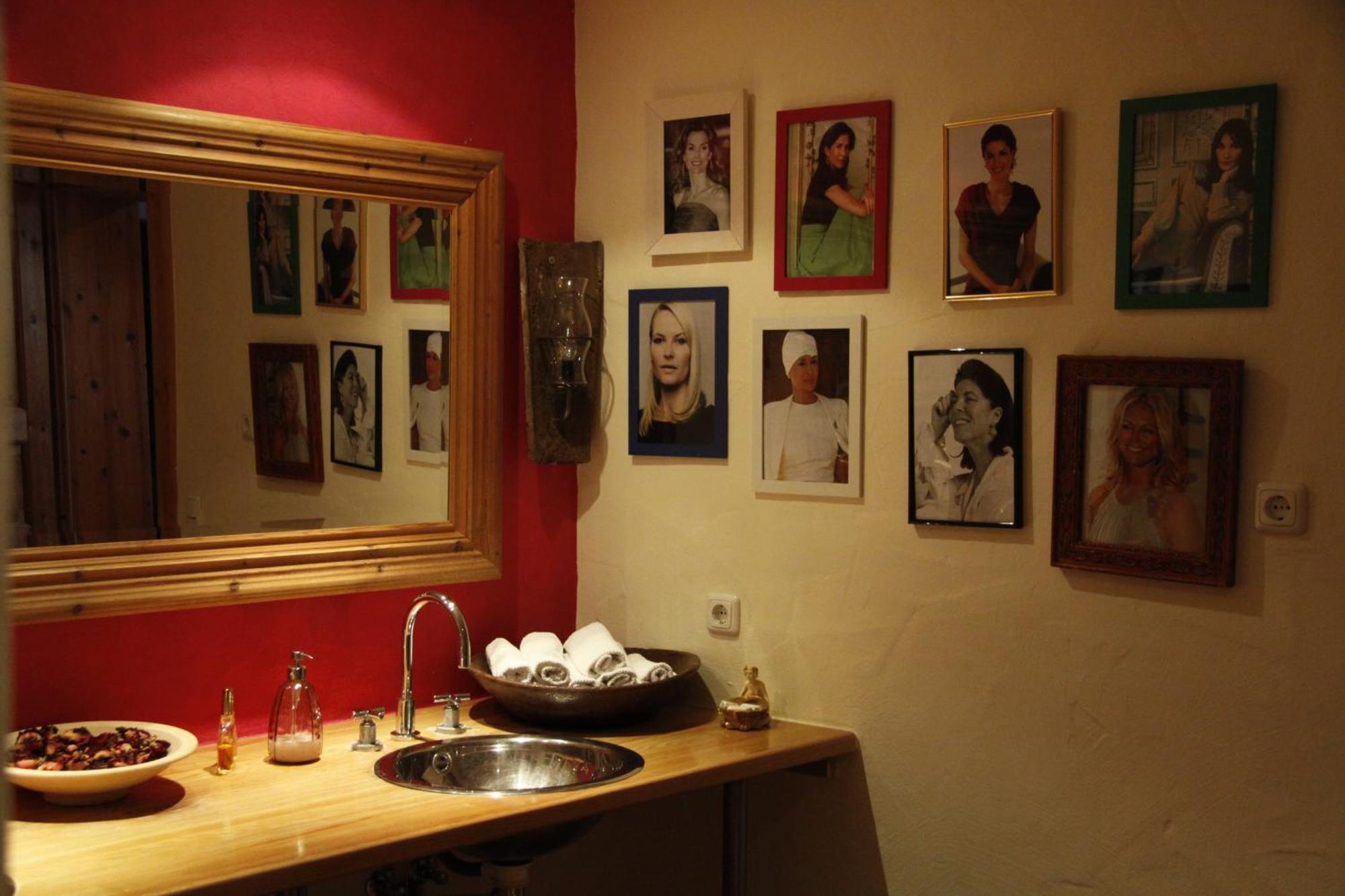 Zur Ewigen Lampe Romantisches Landhotel & Restaurant 니데겐 외부 사진