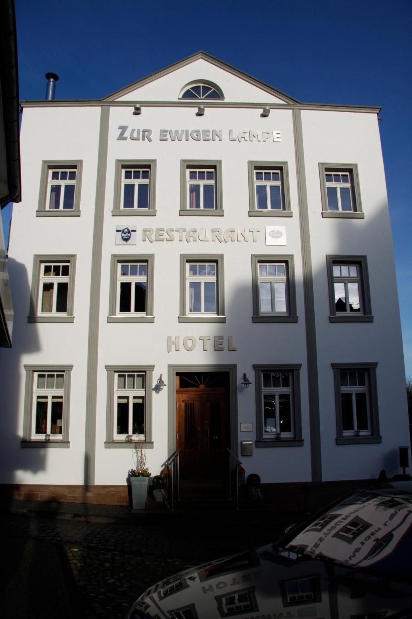 Zur Ewigen Lampe Romantisches Landhotel & Restaurant 니데겐 외부 사진