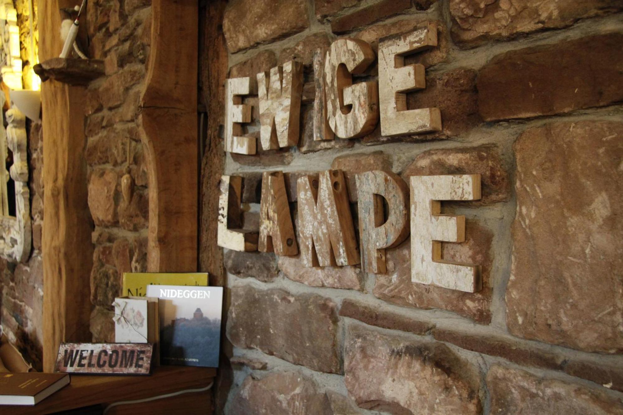 Zur Ewigen Lampe Romantisches Landhotel & Restaurant 니데겐 외부 사진