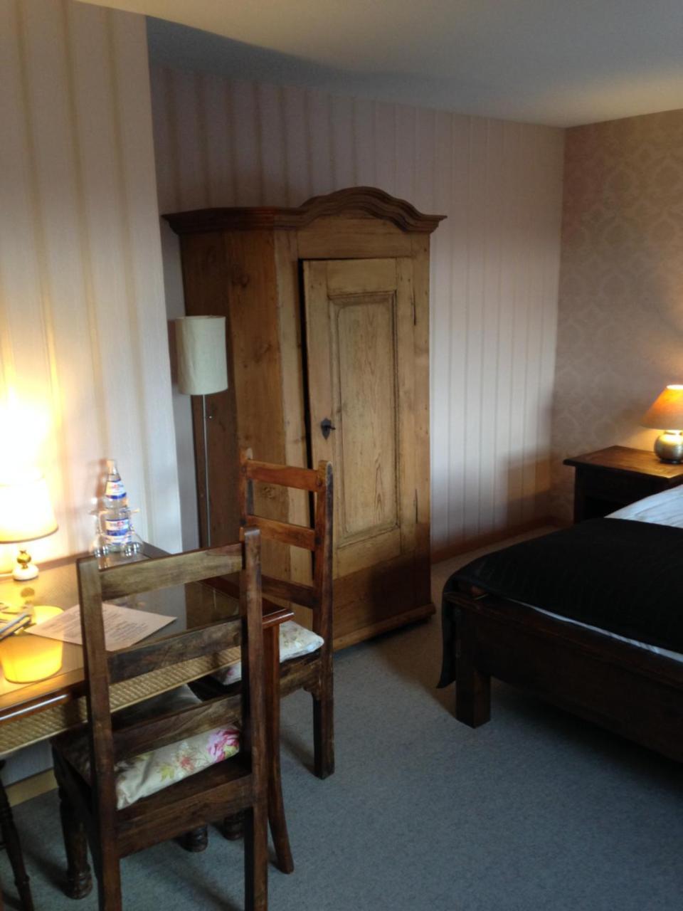 Zur Ewigen Lampe Romantisches Landhotel & Restaurant 니데겐 외부 사진